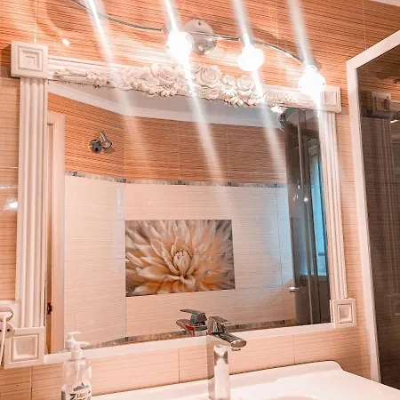 Apartment Vip Sadyba Svalyava